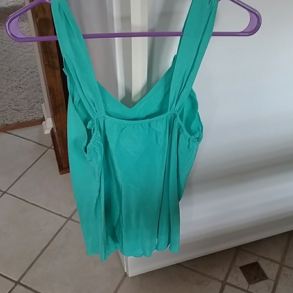 Cute blouse - Picture 2 of 2